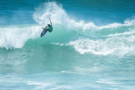 Near-perfect not enough for Devault